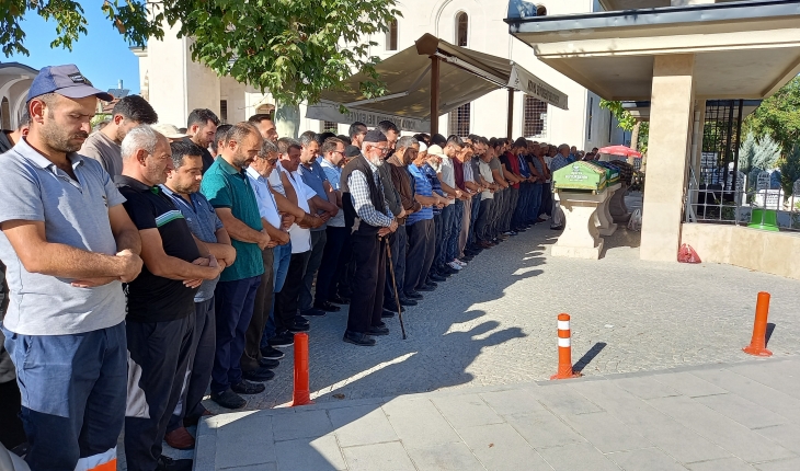 Konya’da trafikteki tartışma sonucu öldürülen baba ve oğlu toprağa verildi
