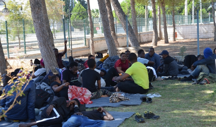 Didim açıklarında 47 düzensiz göçmen yakalandı