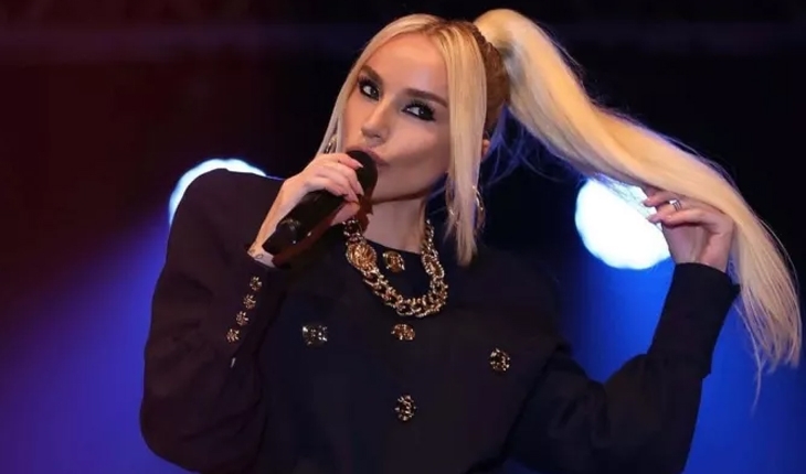 Şarkıcı Gülşen'in ev hapsi kaldırıldı