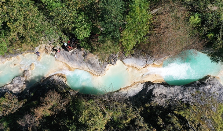 Rengi turkuaza dönmeye başlayan Mavigöl ziyaretçilerin uğrak noktası oldu