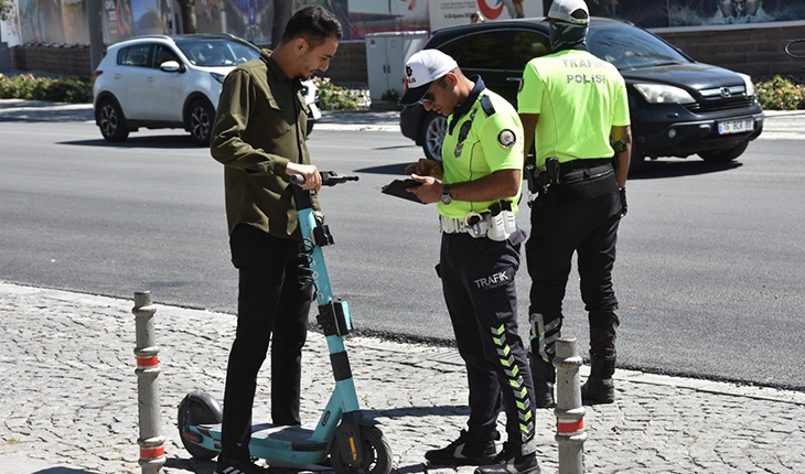 Konya’da polisten scooter denetimi