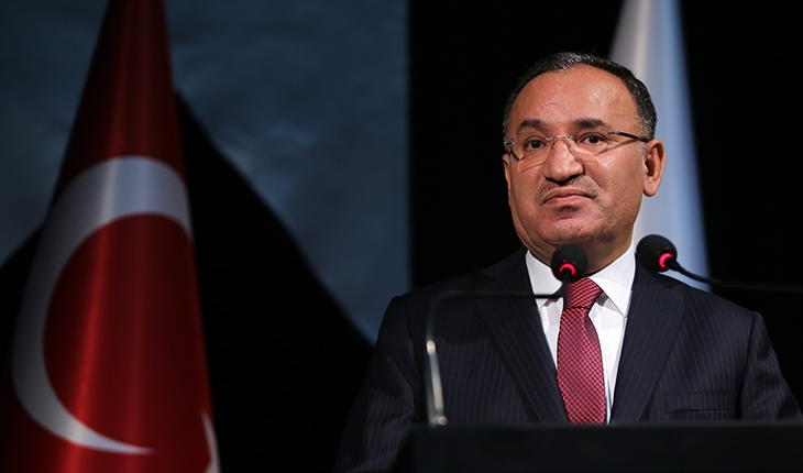 Adalet Bakanı Bozdağ: Herkes orasından burasından çeke çeke adaletin başı belada, yeter artık