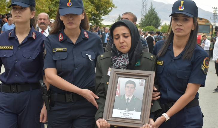 Şehit Piyade Üsteğmen Erkuş, son yolculuğuna uğurlandı