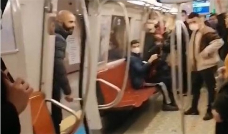 Metroda kadın yolculara bıçak çeken sanığa 18 yıl 3 aya kadar hapis istemi
