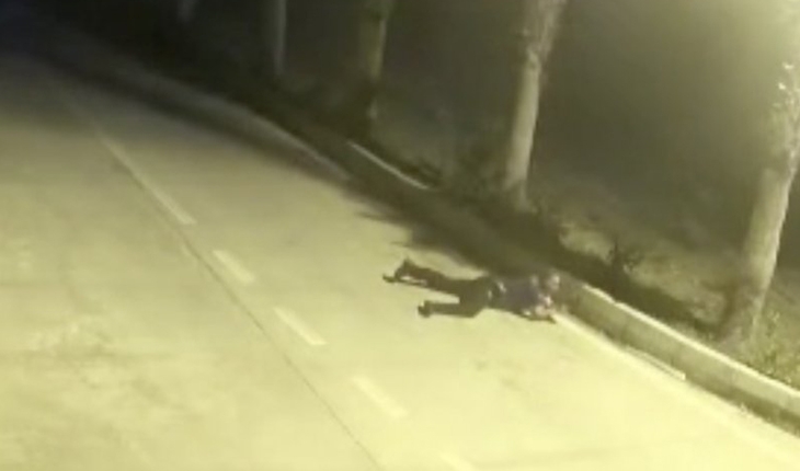 Şehit polisimiz Sedat Gezer'in teröristlerden birini vurduğu çatışma anı kamerada