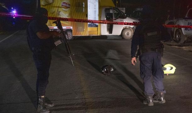 Belediye binasına silahlı saldırı: 19 ölü