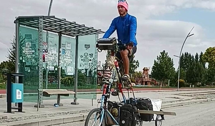 Özel yapım bisikletiyle dünya turuna çıkan Alex Sidney Beyşehir’de