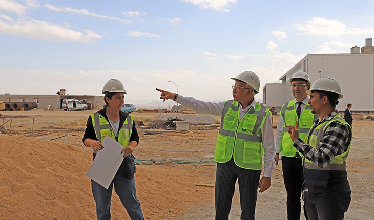 Türkiye’nin en modern üniversite kütüphanesi NEÜ’de yükseliyor