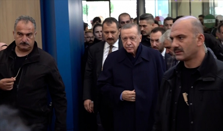 Cumhurbaşkanı Erdoğan yaralı madencileri hastanede ziyaret etti