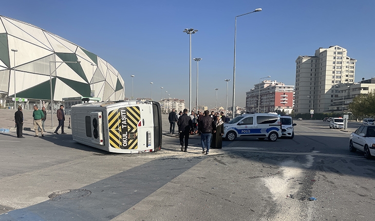 Konya'daki öğrenci servisi ile otomobilin kaza anı ortaya çıktı