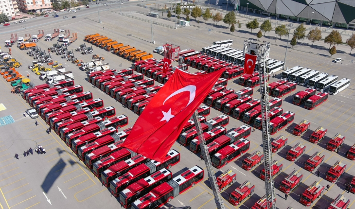Konya Büyükşehir 664 milyon liraya alınan 288 yeni aracı tanıttı