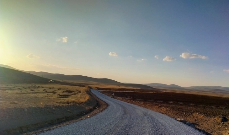 Konya Büyükşehir’den Yunak’a yüksek standartlı mahalle yolları