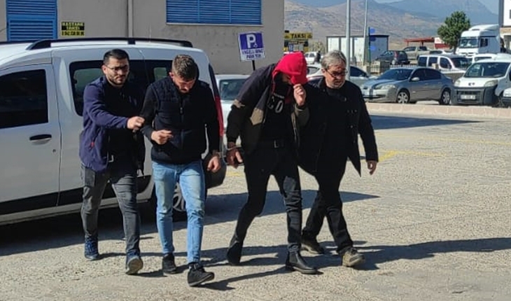 Konya’da sanayiye yapılması için bırakılan otomobili çaldılar