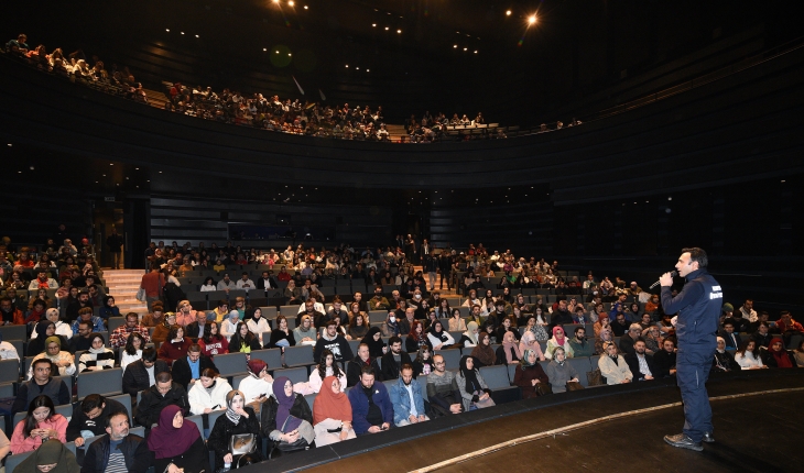 Konya Şehir Tiyatrosu’ndan deprem tatbikatına destek