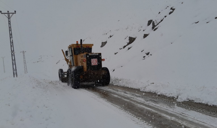 Kar nedeniyle 155 yerleşim biriminin yolu kapandı