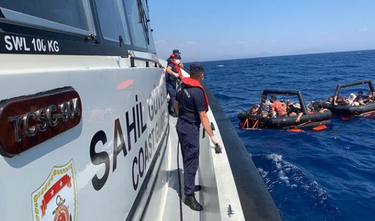 Sahil Güvenlik Komutanlığı’nca 743 düzensiz göçmen kurtarıldı