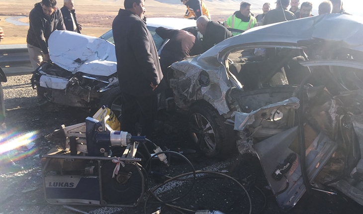 Feci kaza! iki otomobil çarpıştı:  1 ölü, 2’si ağır 6 yaralı