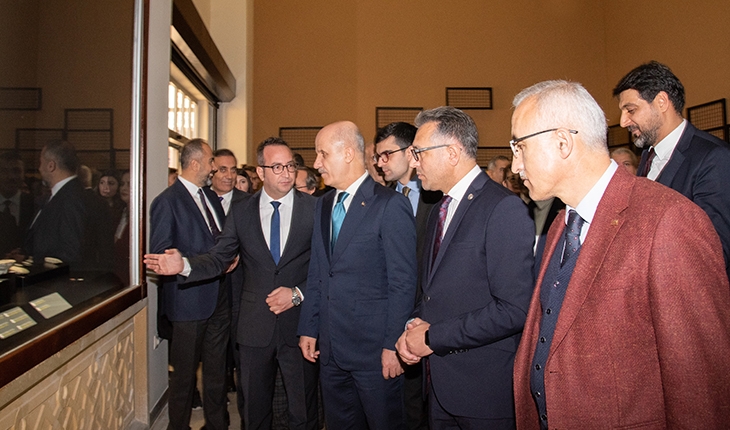 Yaklaşık 2 bin 500 eserin sergilendiği Selçuk Üniversitesi Müzesi açıldı   