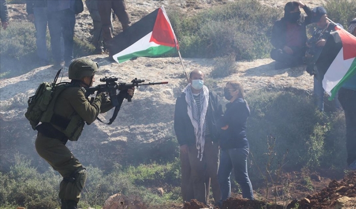 ​İsrail güçleri işgal altındaki Batı Şeria’da 2 Filistinliyi yaraladı