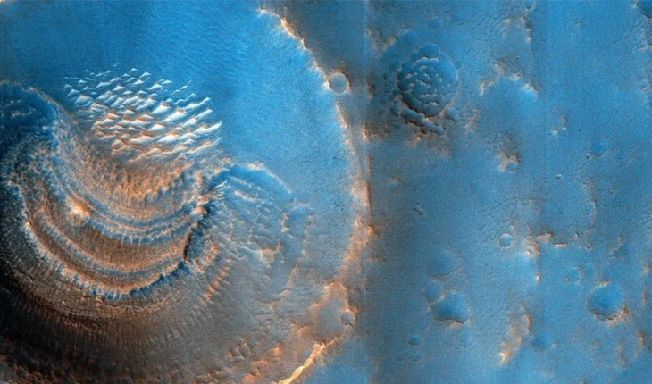 NASA, Mars’taki şekillerin gizemini çözmeye çalışıyor