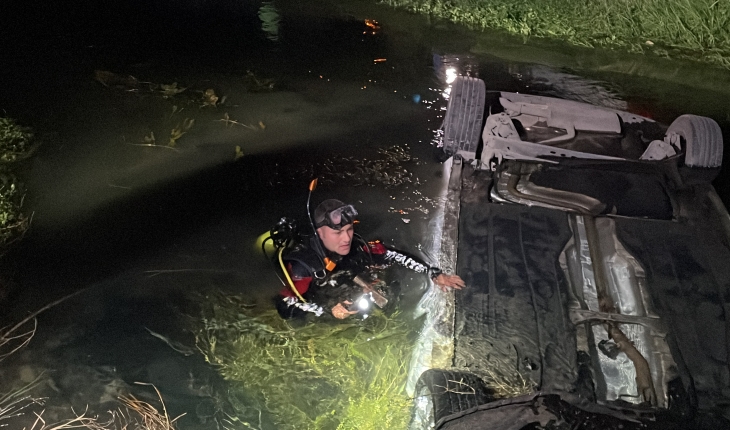 Su kanalına düşen otomobilin sürücüsü öldü
