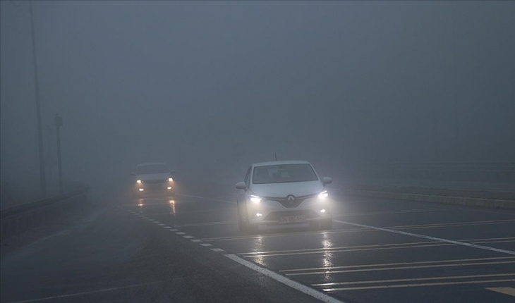 Bolu Dağı ve Sakarya'da sis görüş mesafesini düşürdü