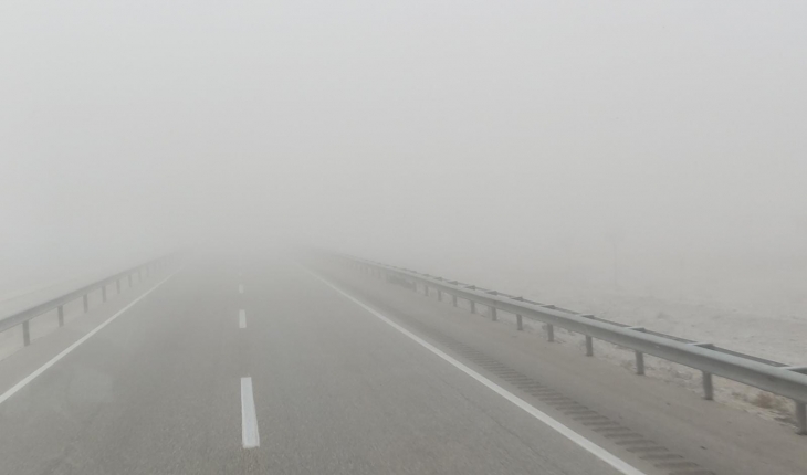 Konya-Ankara kara yolunda yoğun sis!