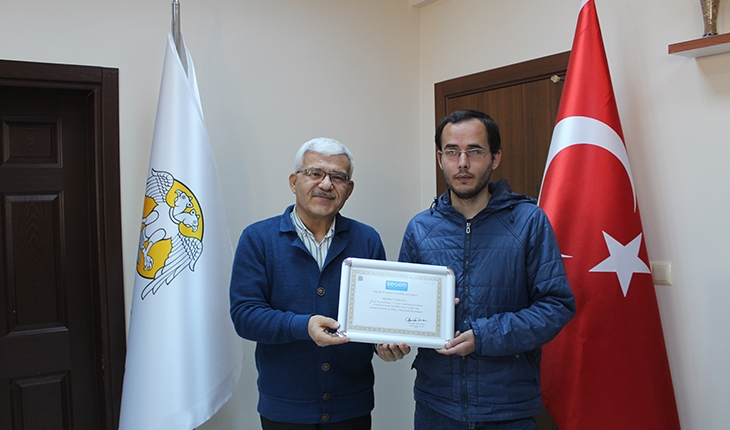 Görme engelli Konyalı Mehmet'in azmi karanlığını aydınlattı