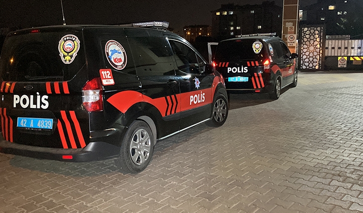 Konya’da polisten kaçıp tatlı almaya gittiler