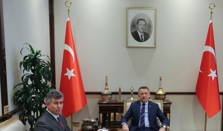 Cumhurbaşkanı Yardımcısı Oktay, Türkiye'nin Lefkoşa Büyükelçisi ile görüştü