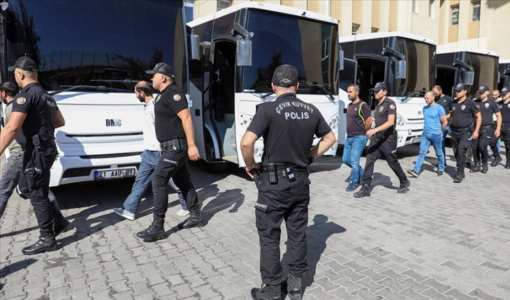 “Kökünü Kurutma Operasyonu“nda 176 kişi gözaltına alındı