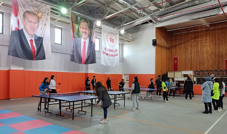 Kulu’da liseler arası masa tenisi turnuvası