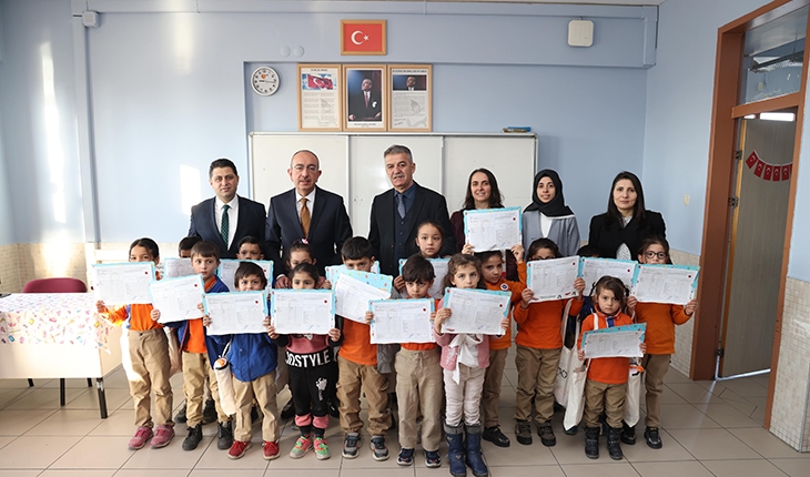 Başkan Kavuş çocukların karne sevincine ortak oldu