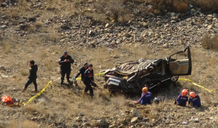 Afyonkarahisar’da uçurumdan düşen hafif ticari araçtaki kişi öldü