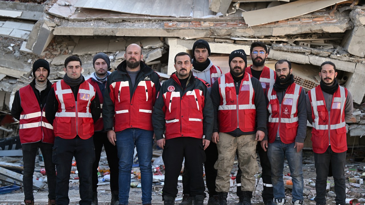 Konyalı Alperenler deprem bölgesinde arama kurtarma ve yardım çalışmalarına katılıyor 