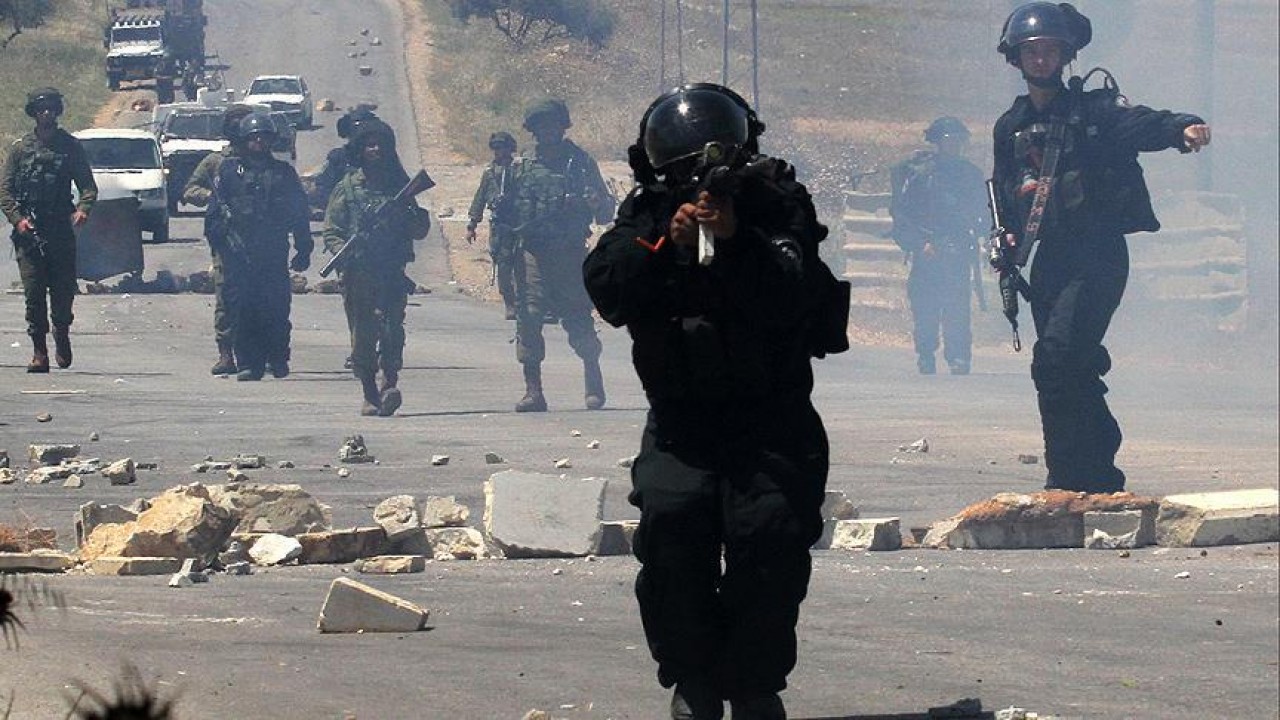 İsrail, Doğu Kudüs’te 5’i çocuk 7 Filistinliyi gözaltına aldı