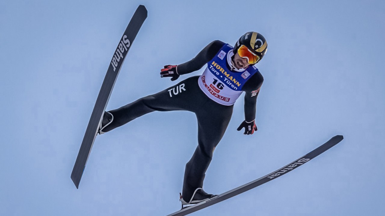 Fatih Arda İpcioğlu, Kayakla Atlama Dünya Şampiyonası’nda final turuna kalmayı başardı