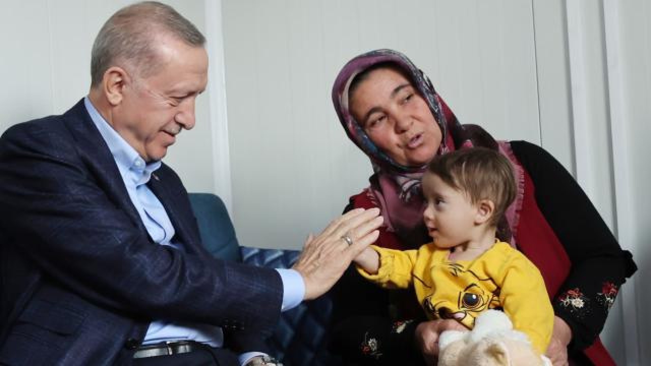 Cumhurbaşkanı Erdoğan Adıyaman’da konteyner kenti ziyaret etti