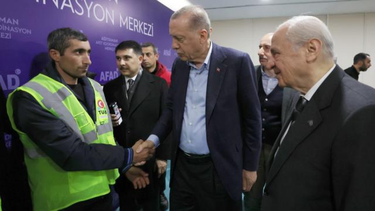 Cumhurbaşkanı Erdoğan, eski aracına eşyaları doldurup Azerbaycan’dan yardıma koşan Beşirli ile görüştü