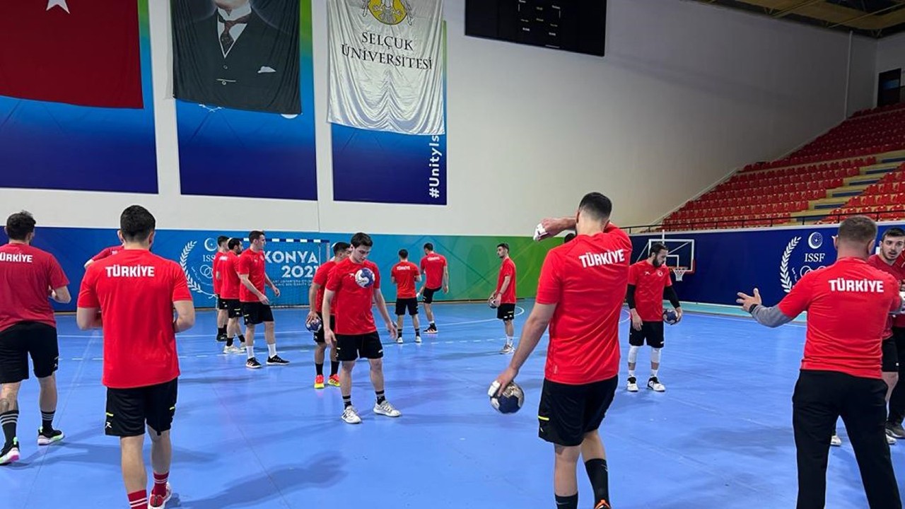 A Milli Erkek Hentbol Takımı, Konya'da kampa girdi