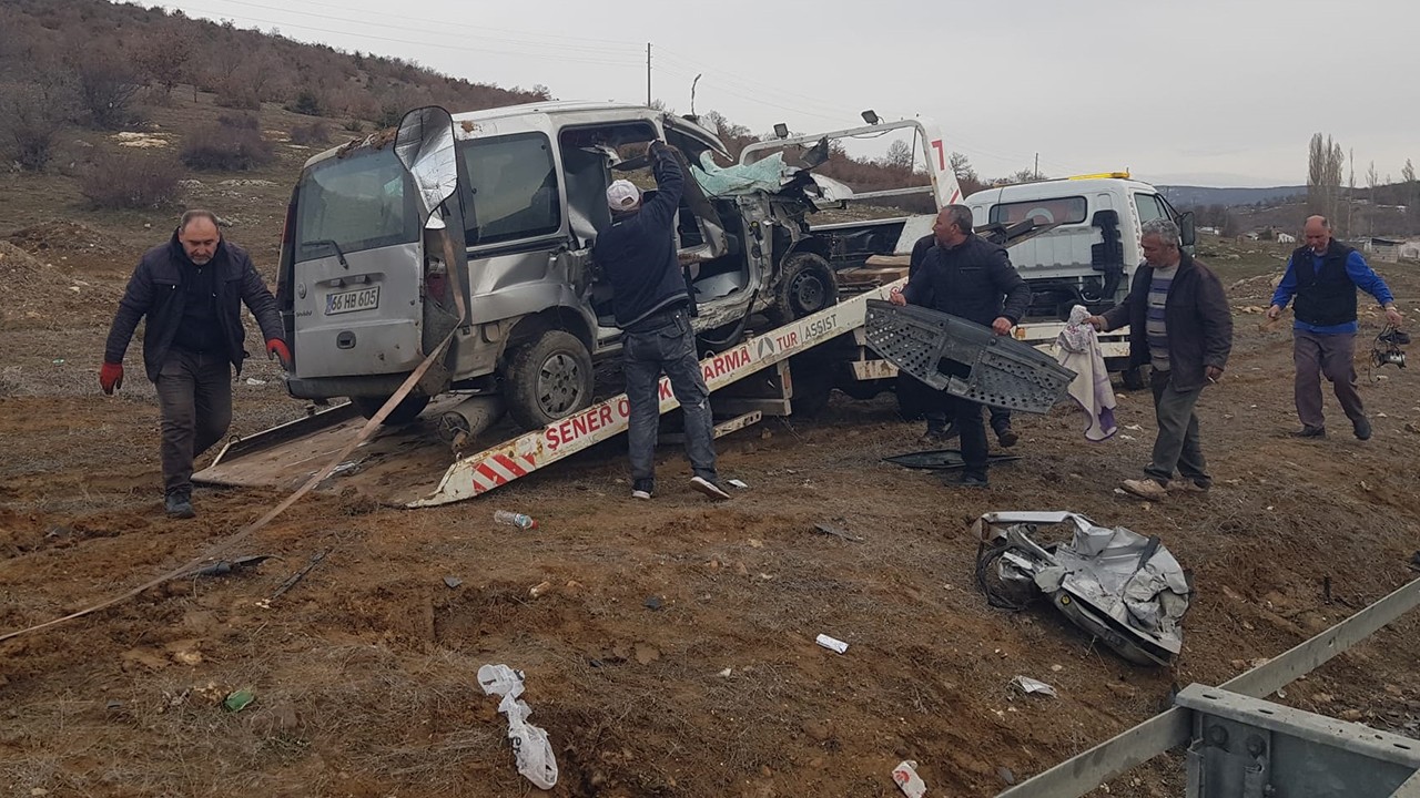 Yozgat'ta feci kaza: Anne ve baba öldü, 2 çocuk yaralandı