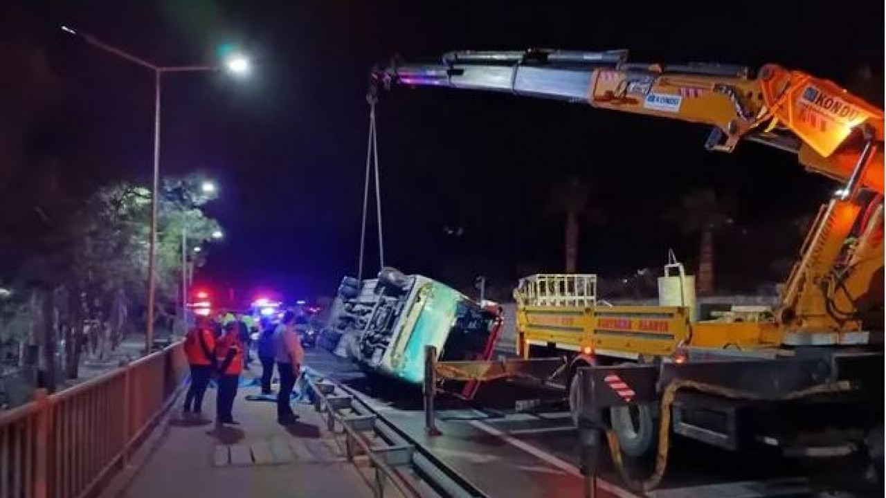 Alanya Kestelspor otobüsü kaza yaptı: Çok sayıda oyuncu yaralandı