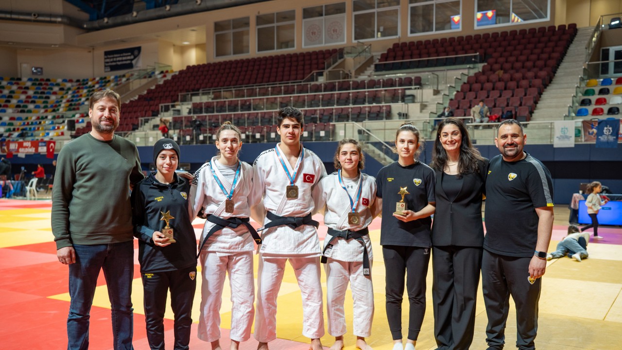 Büyükşehir Belediyesporlu judoculardan iki şampiyonluk daha