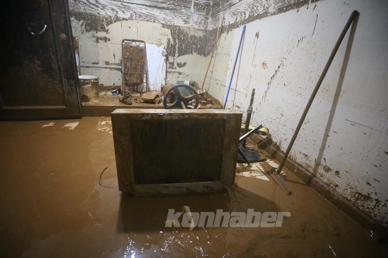 Şanlıurfa’da selden etkilenen Karakoyun Deresi civarı temizleniyor