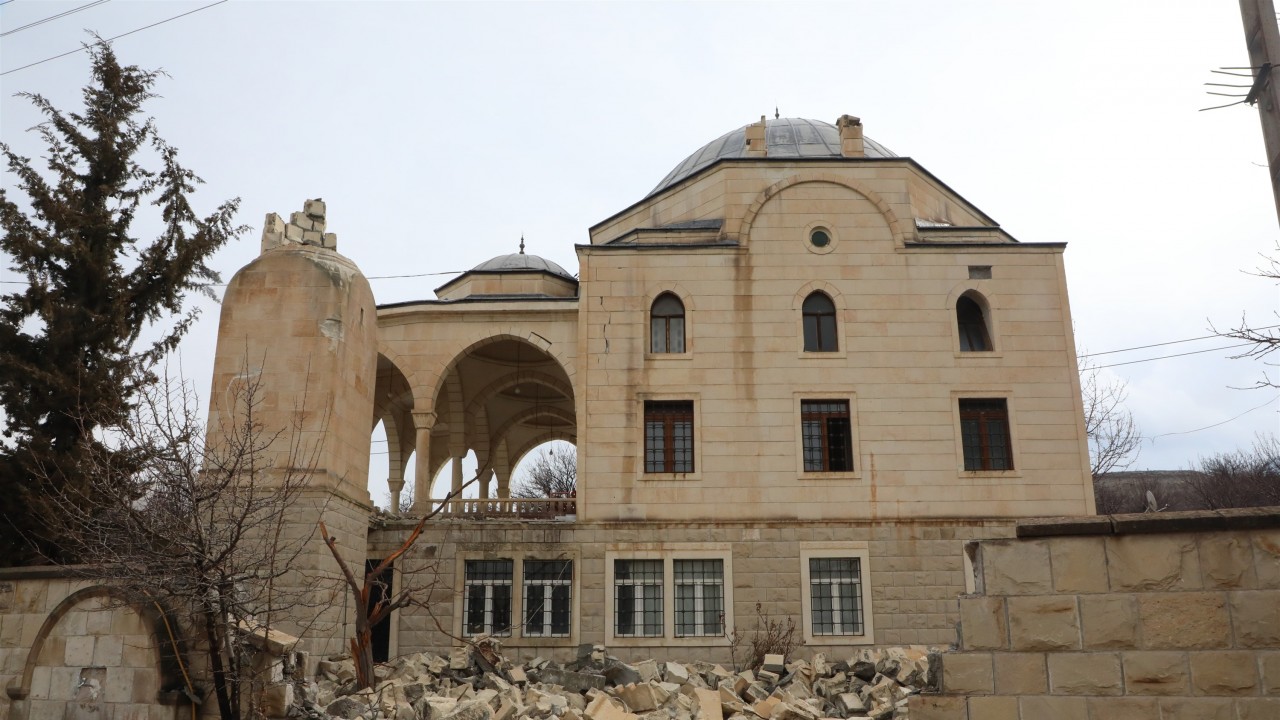 Malatya’nın Darende ilçesinde 66 camide hasar oluşturdu