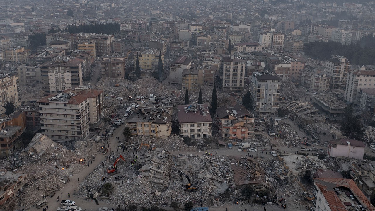 10 ilde yıkıma neden olan depremlerin zararı 2 trilyon lira