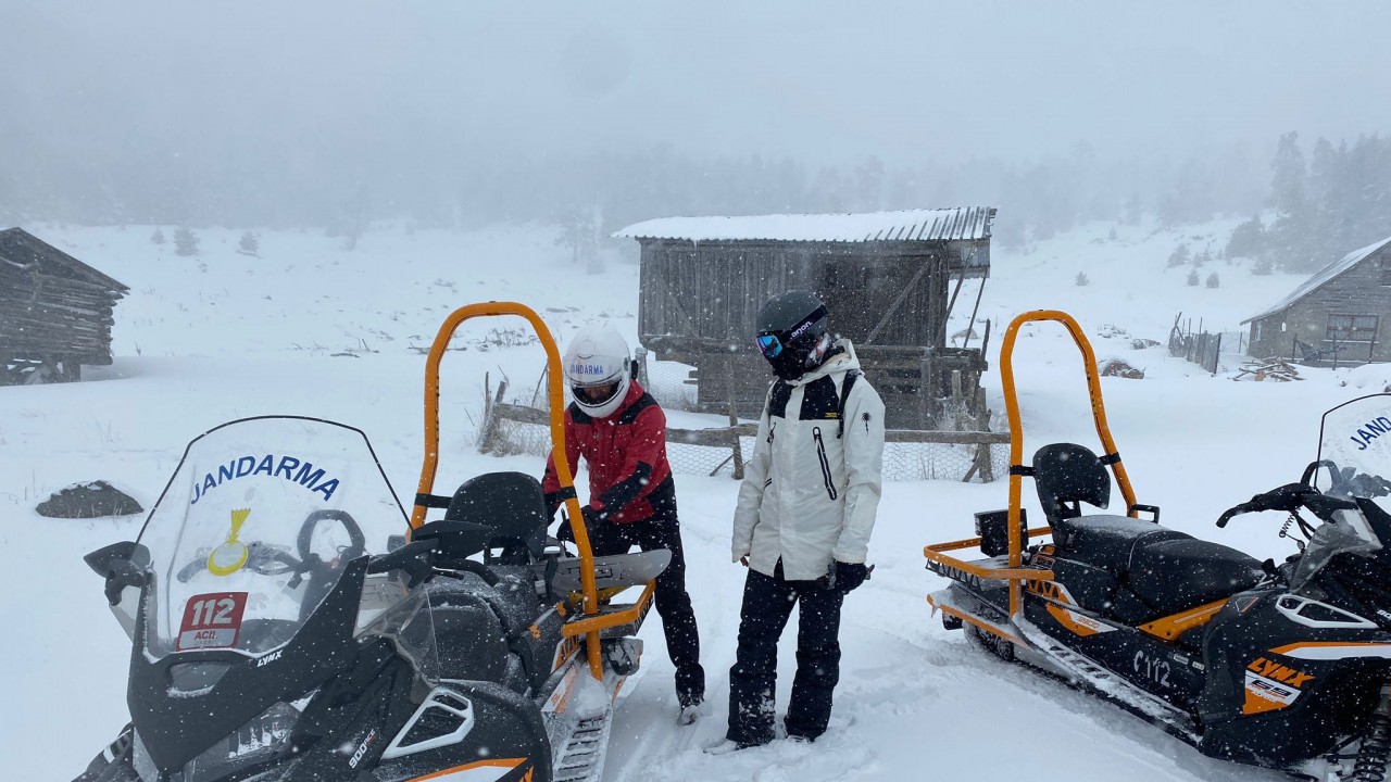 Kartalkaya'da snowboard yaparken kaybolan kişi bulundu