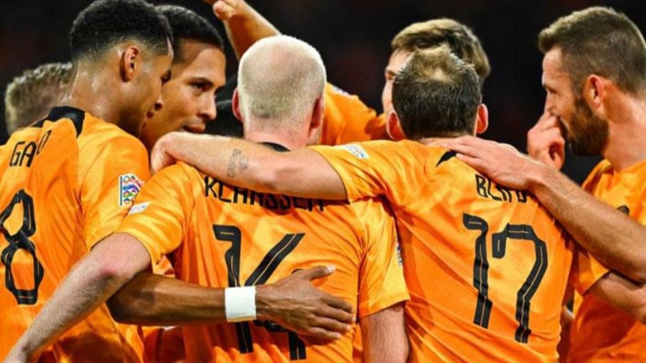 Körili tavuk Hollanda milli takımının başına bela açtı!