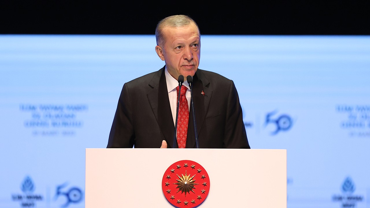 Cumhurbaşkanı Erdoğan: Kifayetsiz muhterisleri hep beraber sandığa gömeceğiz