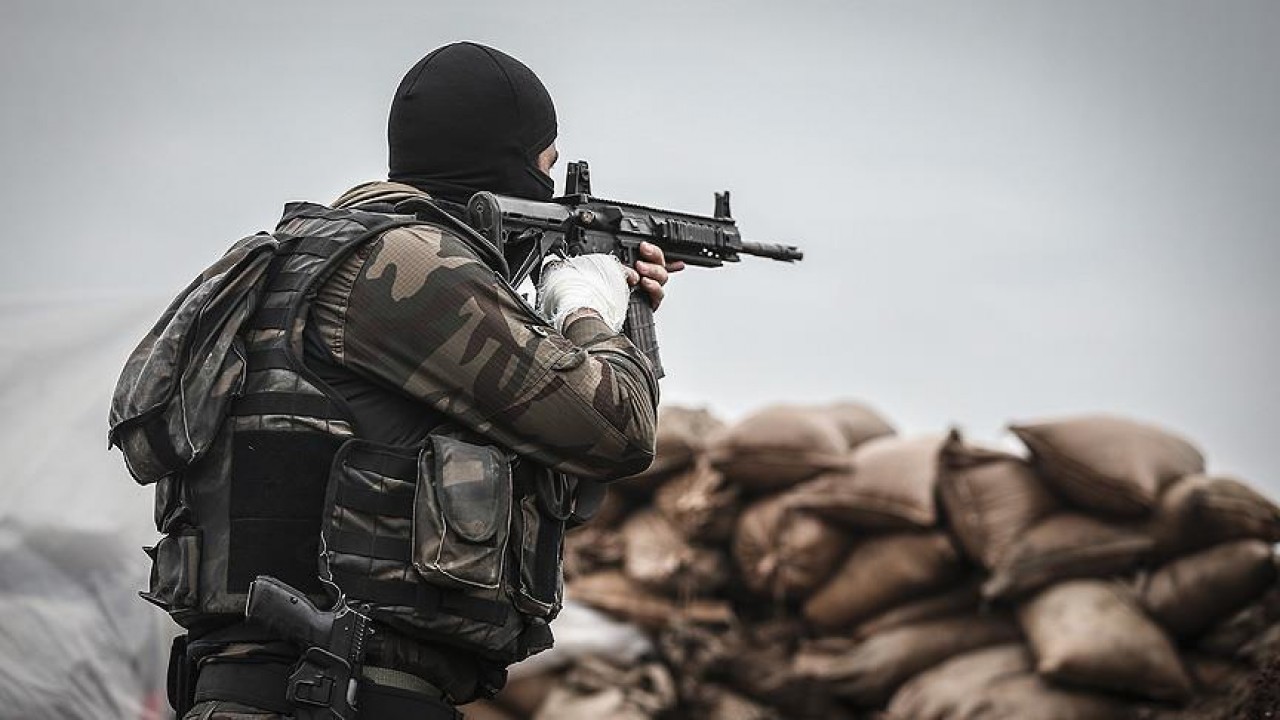 4 PKK’lı terörist teslim oldu